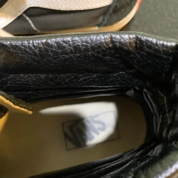 VANS Black HIGH-TOP SKATE SHOES size 9.5 W - Picture 4 of 7